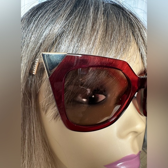 Fendi Red and Brown Sunglasses - Picture 3 of 12